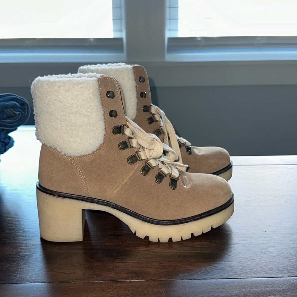Vici Boots!